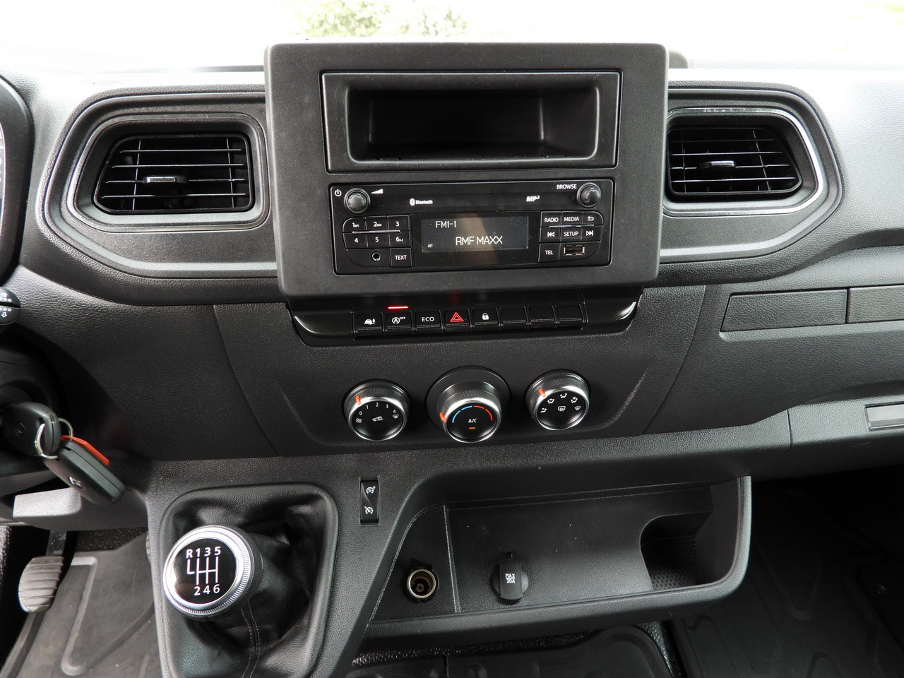 Dostavno vozilo s ponjavo RENAULT MASTER TARPAULIN 10 PALLETS WEBASTO CRUISE CONTROL LED LIGHTS AIR CONDITIONING  165HP: slika 35