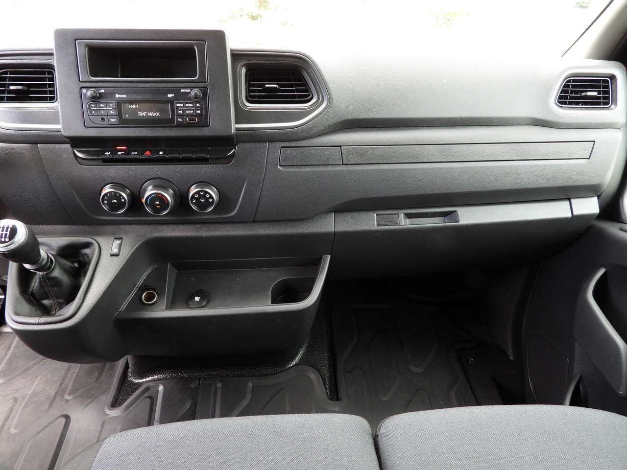 Dostavno vozilo s ponjavo RENAULT MASTER TARPAULIN 10 PALLETS WEBASTO CRUISE CONTROL LED LIGHTS AIR CONDITIONING  165HP: slika 34