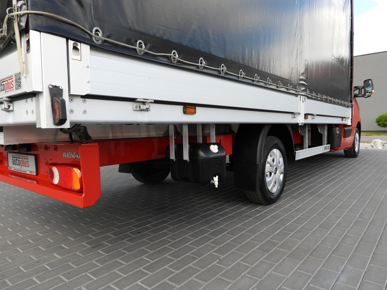 Dostavno vozilo s ponjavo RENAULT MASTER TARPAULIN 10 PALLETS WEBASTO CRUISE CONTROL LED LIGHTS AIR CONDITIONING  165HP: slika 17