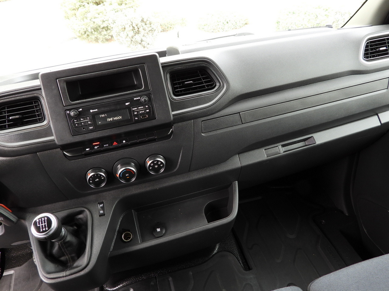 Dostavno vozilo s ponjavo RENAULT MASTER TARPAULIN 10 PALLETS WEBASTO CRUISE CONTROL LED LIGHTS AIR CONDITIONING  165HP: slika 33