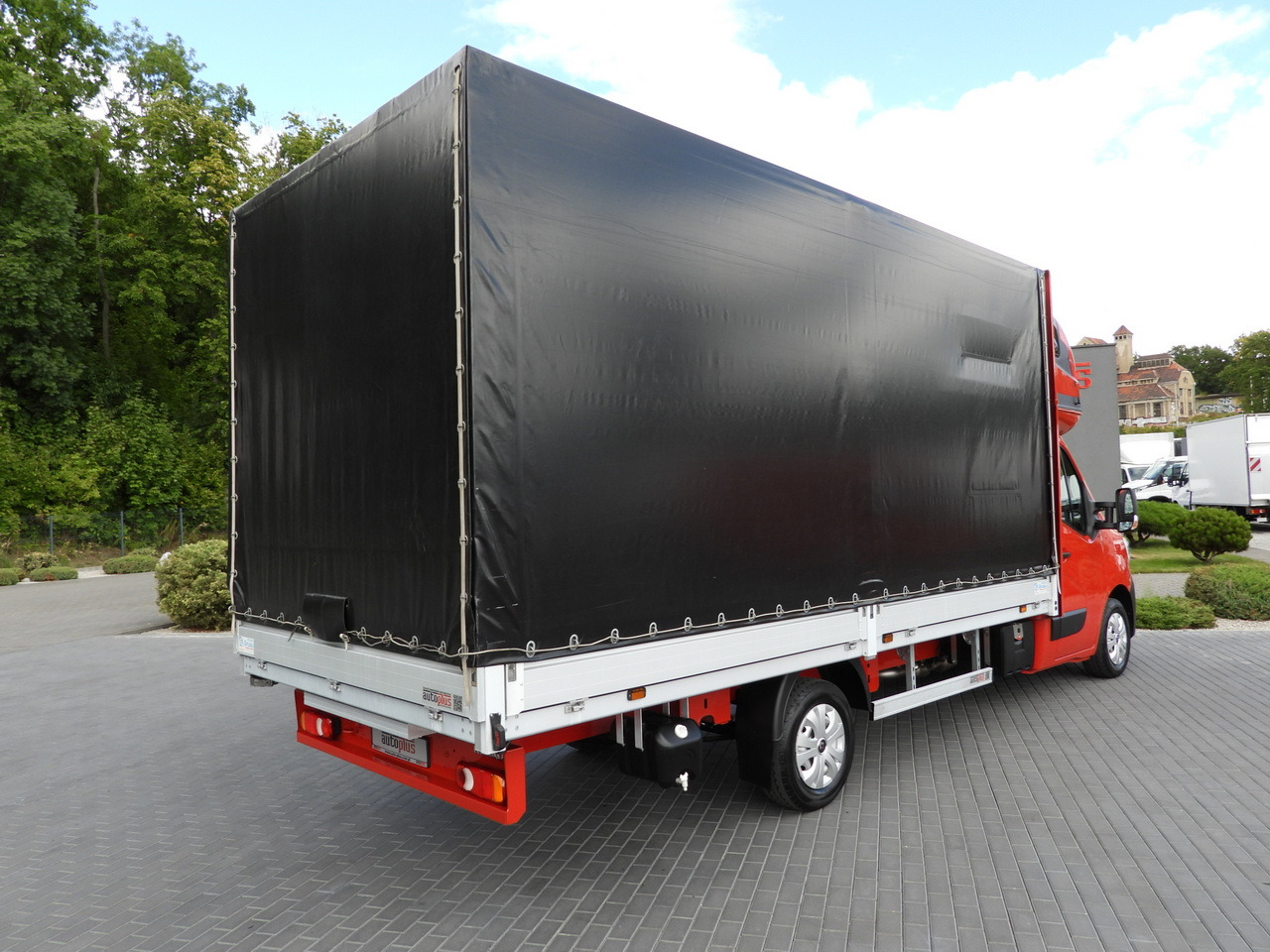 RENAULT MASTER TARPAULIN 10 PALLETS WEBASTO CRUISE CONTROL LED LIGHTS AIR CONDITIONING 165HP - Dostavno vozilo s ponjavo: slika 3 RENAULT MASTER TARPAULIN 10 PALLETS WEBASTO CRUISE CONTROL LED LIGHTS AIR CONDITIONING 165HP - Dostavno vozilo s ponjavo: slika 3