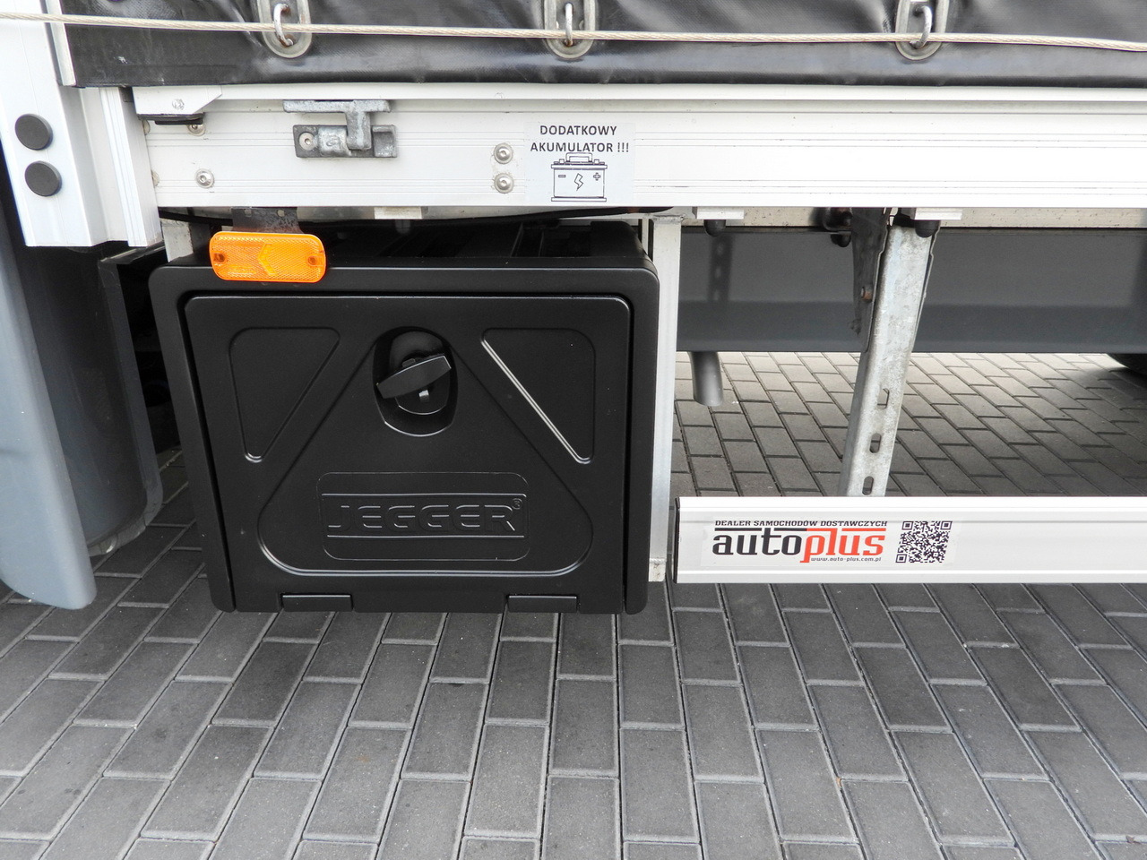 RENAULT MASTER TARPAULIN 10 PALLETS WEBASTO CRUISE CONTROL LED LIGHTS PNEUMATICS AIR CONDITIONING 165HP lizing RENAULT MASTER TARPAULIN 10 PALLETS WEBASTO CRUISE CONTROL LED LIGHTS PNEUMATICS AIR CONDITIONING 165HP: slika 22 RENAULT MASTER TARPAULIN 10 PALLETS WEBASTO CRUISE CONTROL LED LIGHTS PNEUMATICS AIR CONDITIONING 165HP lizing RENAULT MASTER TARPAULIN 10 PALLETS WEBASTO CRUISE CONTROL LED LIGHTS PNEUMATICS AIR CONDITIONING 165HP: slika 22