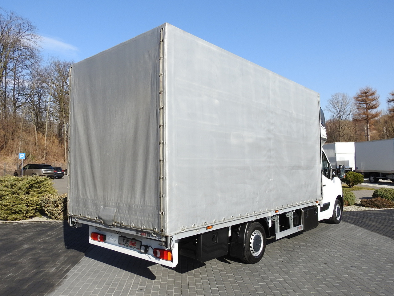 RENAULT MASTER TARPAULIN 10 PALLETS WEBASTO CRUISE CONTROL LED LIGHTS PNEUMATICS AIR CONDITIONING 165HP - Dostavno vozilo s ponjavo: slika 3 RENAULT MASTER TARPAULIN 10 PALLETS WEBASTO CRUISE CONTROL LED LIGHTS PNEUMATICS AIR CONDITIONING 165HP - Dostavno vozilo s ponjavo: slika 3