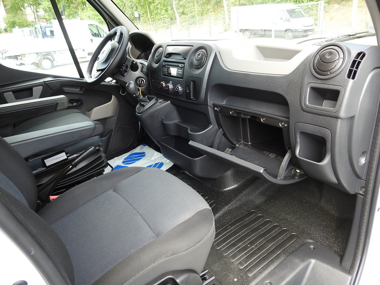 Dostavno vozilo s ponjavo RENAULT MASTER TARPAULIN 8 PALLETS CRUISE CONTROL AIR CONDITIONING  170HP: slika 43