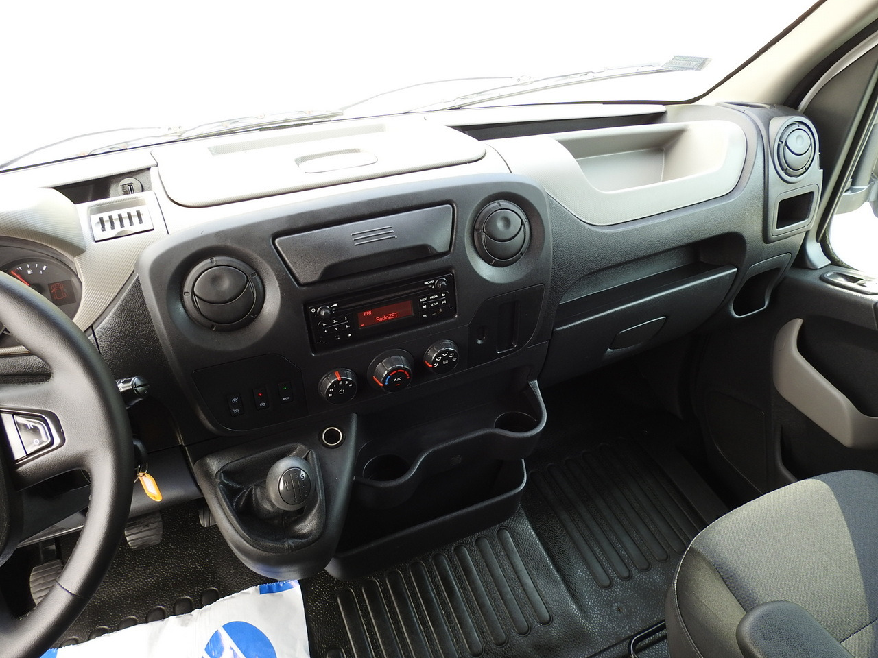 Dostavno vozilo s ponjavo RENAULT MASTER TARPAULIN 8 PALLETS CRUISE CONTROL AIR CONDITIONING  170HP: slika 35