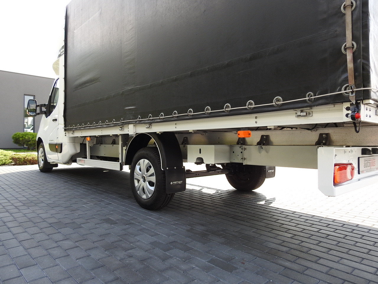 Dostavno vozilo s ponjavo RENAULT MASTER TARPAULIN 8 PALLETS CRUISE CONTROL AIR CONDITIONING  170HP: slika 16