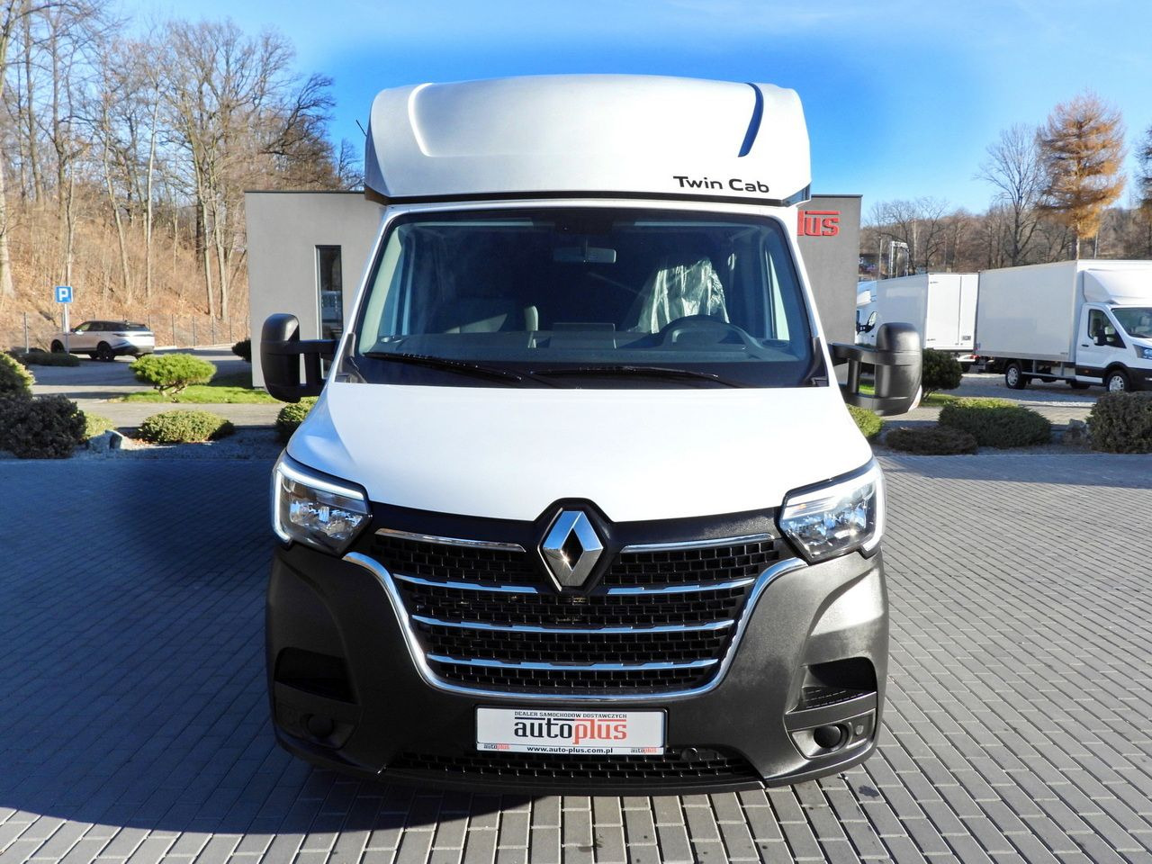 RENAULT MASTER TARPAULIN 8 PALLETS WEBASTO CRUISE CONTROL LED LIGHTS AIR CONDITIONING 165HP - Dostavno vozilo s ponjavo: slika 5 RENAULT MASTER TARPAULIN 8 PALLETS WEBASTO CRUISE CONTROL LED LIGHTS AIR CONDITIONING 165HP - Dostavno vozilo s ponjavo: slika 5