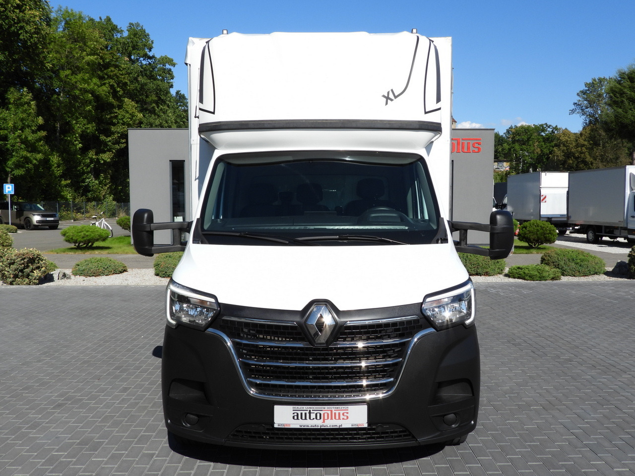 RENAULT MASTER TARPAULIN LIFT 10 PALLETS WEBASTO CRUISE CONTROL LED LIGHTS PNEUMATICS AIR CONDITIONING 165HP - Dostavno vozilo s ponjavo: slika 5 RENAULT MASTER TARPAULIN LIFT 10 PALLETS WEBASTO CRUISE CONTROL LED LIGHTS PNEUMATICS AIR CONDITIONING 165HP - Dostavno vozilo s ponjavo: slika 5