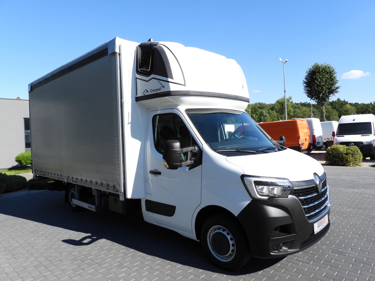 RENAULT MASTER TARPAULIN LIFT 10 PALLETS WEBASTO CRUISE CONTROL LED LIGHTS PNEUMATICS AIR CONDITIONING 165HP - Dostavno vozilo s ponjavo: slika 4 RENAULT MASTER TARPAULIN LIFT 10 PALLETS WEBASTO CRUISE CONTROL LED LIGHTS PNEUMATICS AIR CONDITIONING 165HP - Dostavno vozilo s ponjavo: slika 4