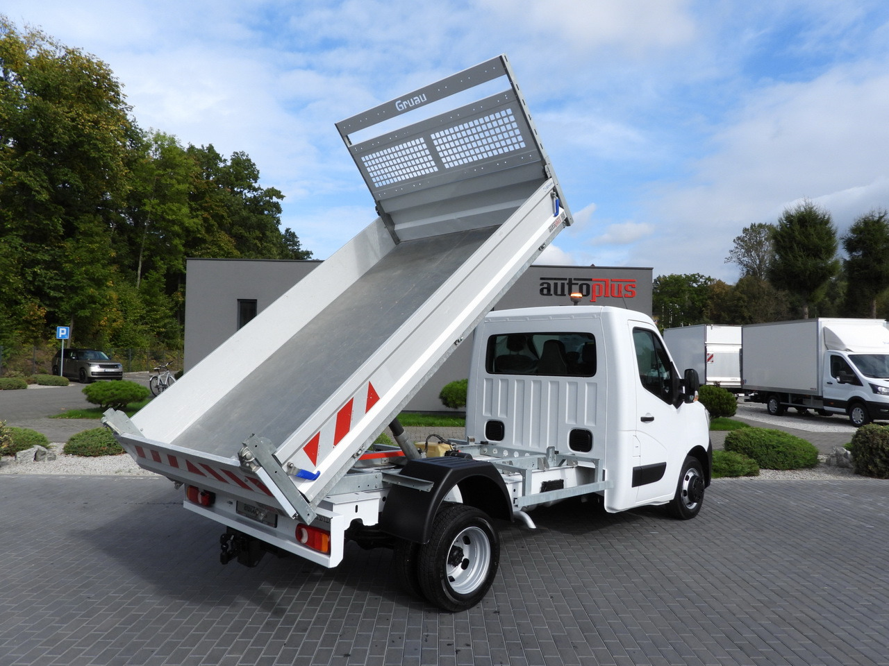 RENAULT MASTER TIPPER CRUISE CONTROL LED LIGHTS TWIN WHEELS AIR CONDITIONING 130HP - Dostavno vozilo prekucnik: slika 4 RENAULT MASTER TIPPER CRUISE CONTROL LED LIGHTS TWIN WHEELS AIR CONDITIONING 130HP - Dostavno vozilo prekucnik: slika 4