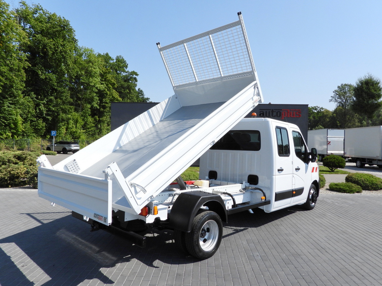 RENAULT MASTER TIPPER DOUBLE CABIN DOKA 6 SEATS CRUISE CONTROL LED LIGHTS TWIN WHEELS AIR CONDITIONING 130HP - Dostavno vozilo prekucnik: slika 3 RENAULT MASTER TIPPER DOUBLE CABIN DOKA 6 SEATS CRUISE CONTROL LED LIGHTS TWIN WHEELS AIR CONDITIONING 130HP - Dostavno vozilo prekucnik: slika 3