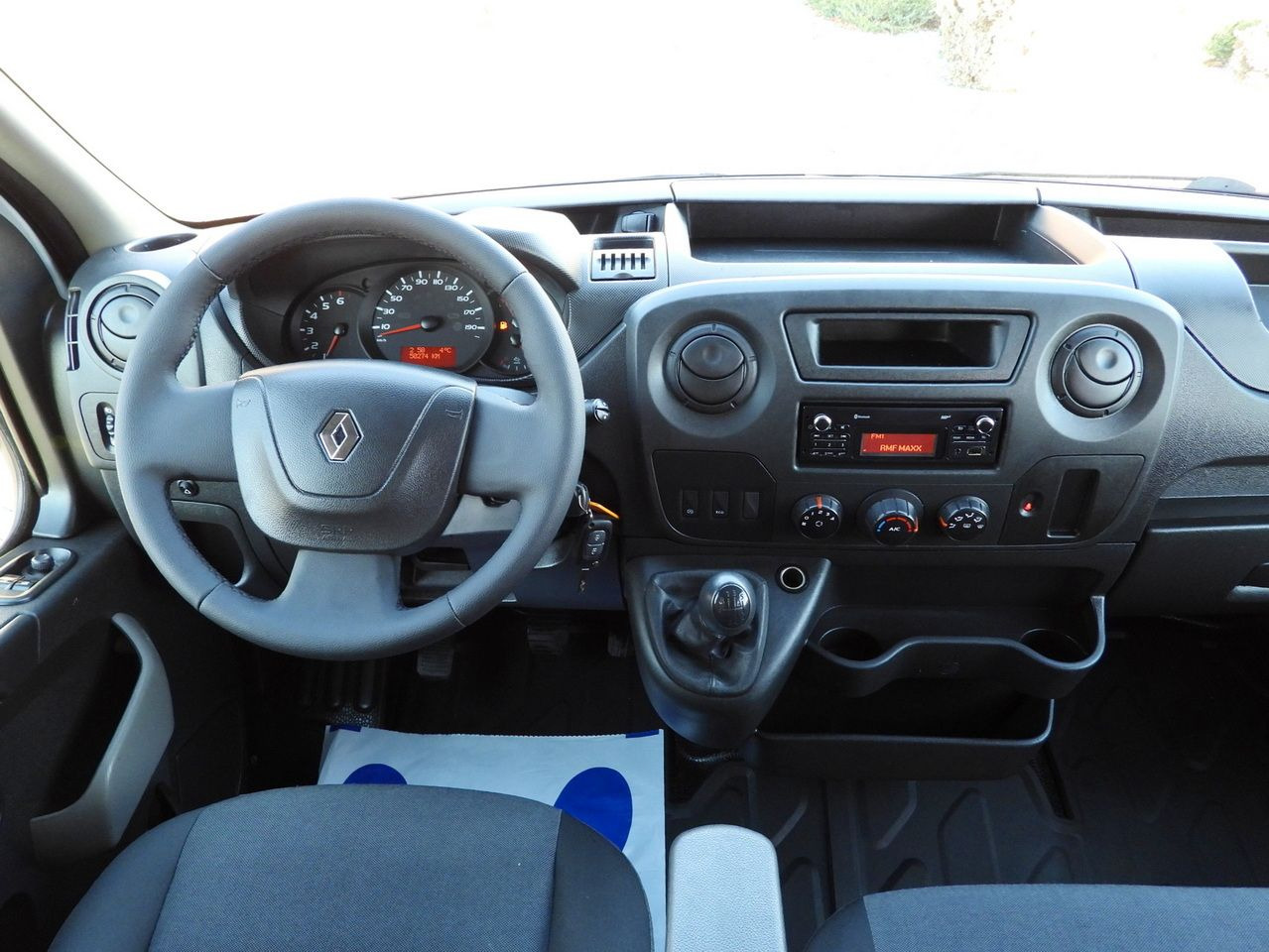 Dostavno vozilo prekucnik RENAULT MASTER TIPPER DOUBLE CABIN DOKA 7 SEATS CRUISE CONTROL AIR CONDITIONING 145HP: slika 28 Dostavno vozilo prekucnik RENAULT MASTER TIPPER DOUBLE CABIN DOKA 7 SEATS CRUISE CONTROL AIR CONDITIONING 145HP: slika 28