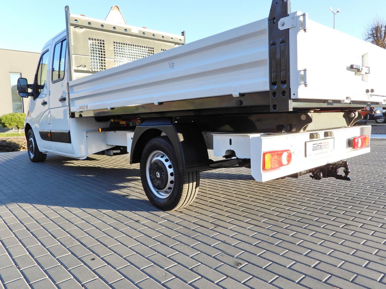 Dostavno vozilo prekucnik RENAULT MASTER TIPPER DOUBLE CABIN DOKA 7 SEATS CRUISE CONTROL AIR CONDITIONING 145HP: slika 16 Dostavno vozilo prekucnik RENAULT MASTER TIPPER DOUBLE CABIN DOKA 7 SEATS CRUISE CONTROL AIR CONDITIONING 145HP: slika 16