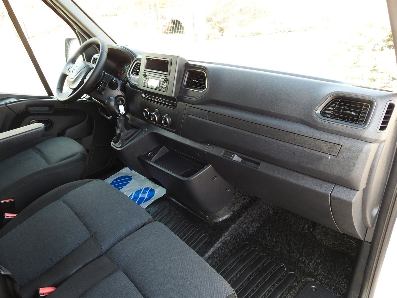 Hladilno vozilo Renault MASTER  KÜHLKASTENWAGEN 0*C LED LICHTER  A/C Renault MASTER  KÜHLKASTENWAGEN 0*C LED LICHTER  A/C: slika 30