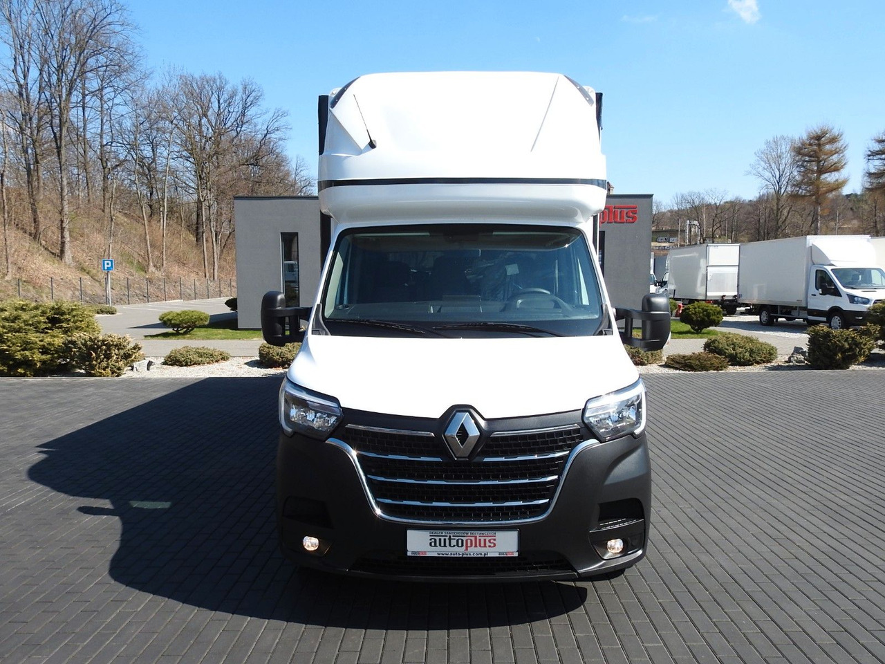Renault MASTER PRITSCHE PLANE 10 PALETTEN WEBASTO A/C - Dostavno vozilo s ponjavo: slika 5 Renault MASTER PRITSCHE PLANE 10 PALETTEN WEBASTO A/C - Dostavno vozilo s ponjavo: slika 5