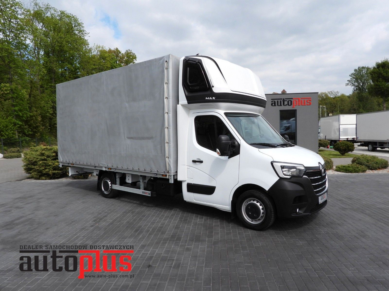 Renault MASTER PRITSCHE PLANE 10 PALETTEN WEBASTO A/C - Dostavno vozilo s ponjavo: slika 1 Renault MASTER PRITSCHE PLANE 10 PALETTEN WEBASTO A/C - Dostavno vozilo s ponjavo: slika 1