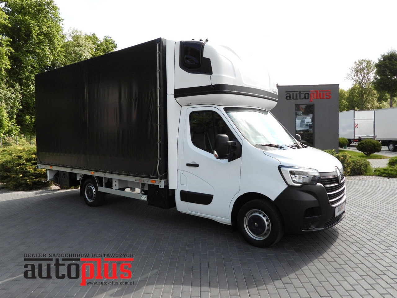 Renault MASTER PRITSCHE PLANE 10 PALETTEN WEBASTO A/C - Dostavno vozilo s ponjavo: slika 1 Renault MASTER PRITSCHE PLANE 10 PALETTEN WEBASTO A/C - Dostavno vozilo s ponjavo: slika 1
