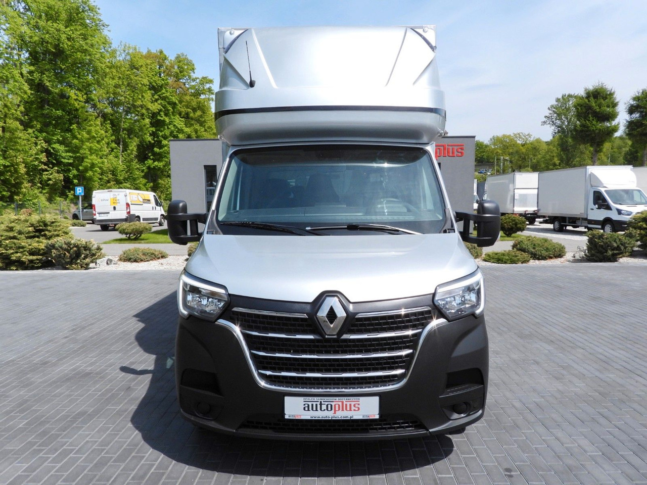 Renault MASTER PRITSCHE PLANE 10 PALETTEN WEBASTO A/C - Dostavno vozilo s ponjavo: slika 5 Renault MASTER PRITSCHE PLANE 10 PALETTEN WEBASTO A/C - Dostavno vozilo s ponjavo: slika 5