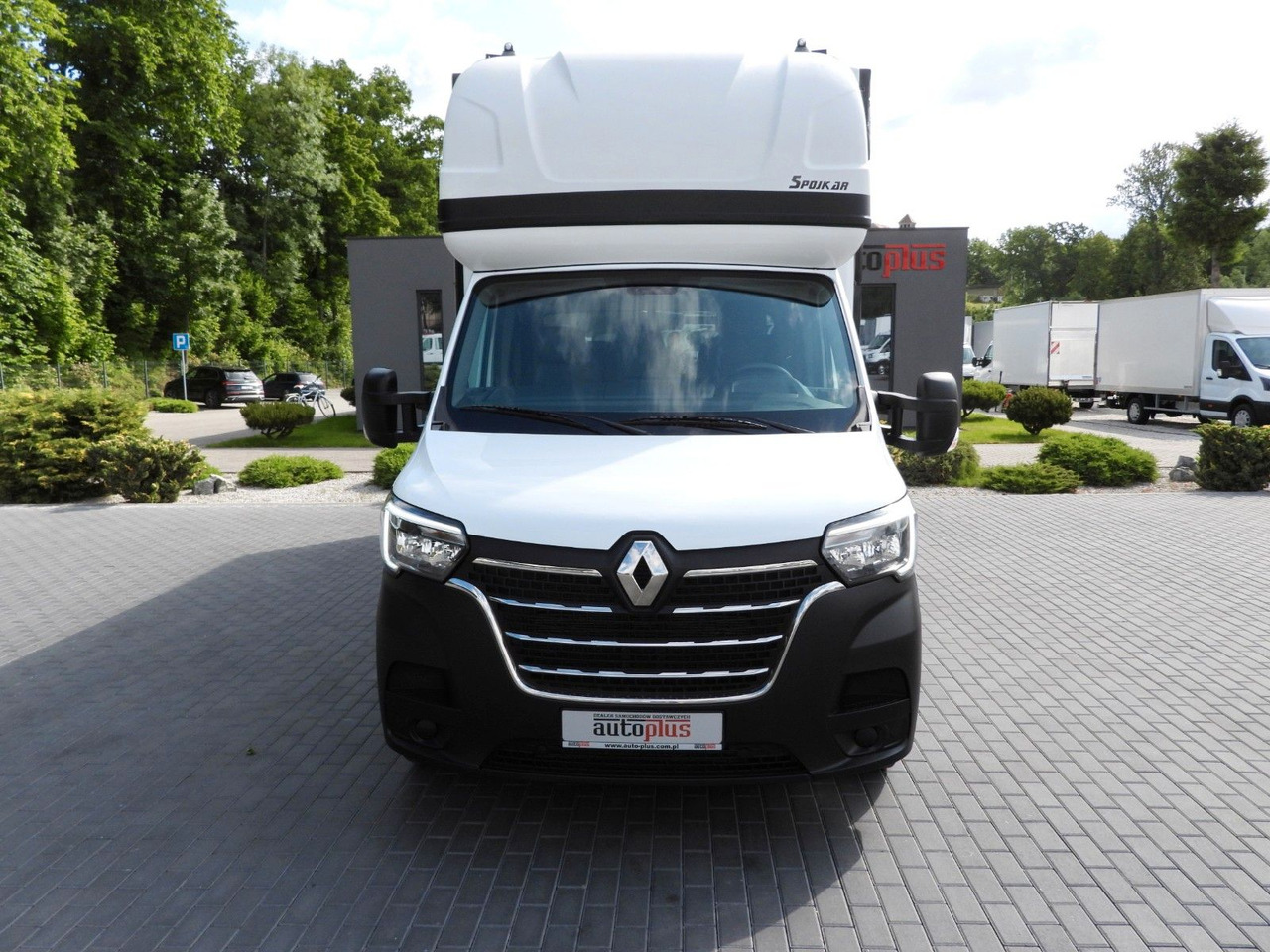 Renault MASTER PRITSCHE PLANE 10 PALETTEN WEBASTO A/C - Dostavno vozilo s ponjavo: slika 5 Renault MASTER PRITSCHE PLANE 10 PALETTEN WEBASTO A/C - Dostavno vozilo s ponjavo: slika 5