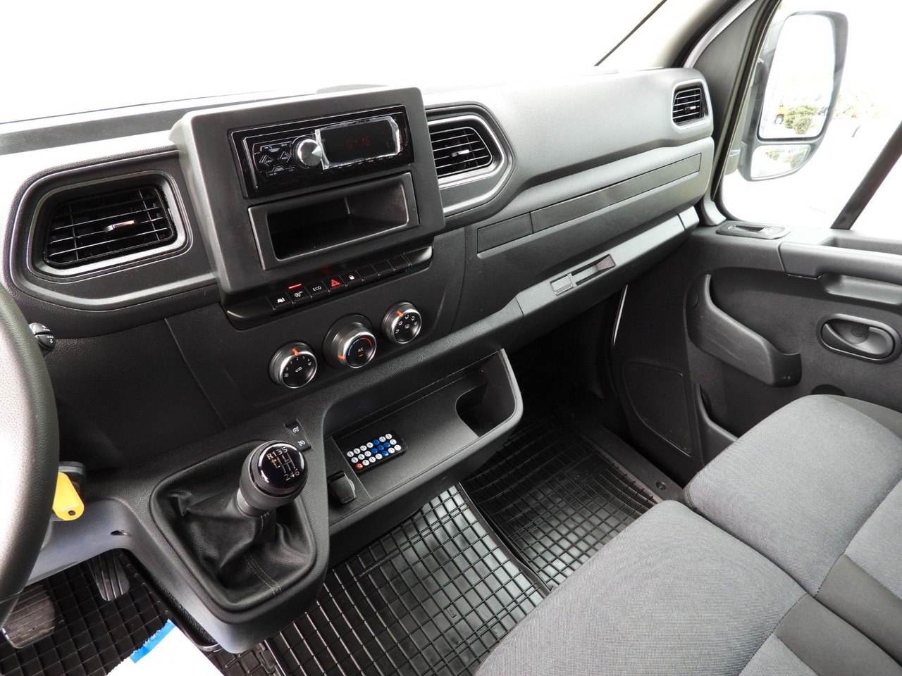 Dostavno vozilo s ponjavo Renault MASTER  PRITSCHE PLANE 10 PALETTEN WEBASTO  A/C: slika 24