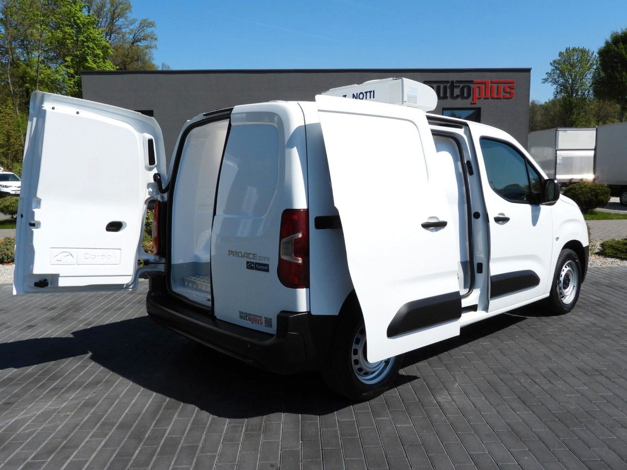 Toyota PROACE CITY KÜHLKASTENWAGEN -15*C TEMPOMAT - Hladilno vozilo: slika 3 Toyota PROACE CITY KÜHLKASTENWAGEN -15*C TEMPOMAT - Hladilno vozilo: slika 3