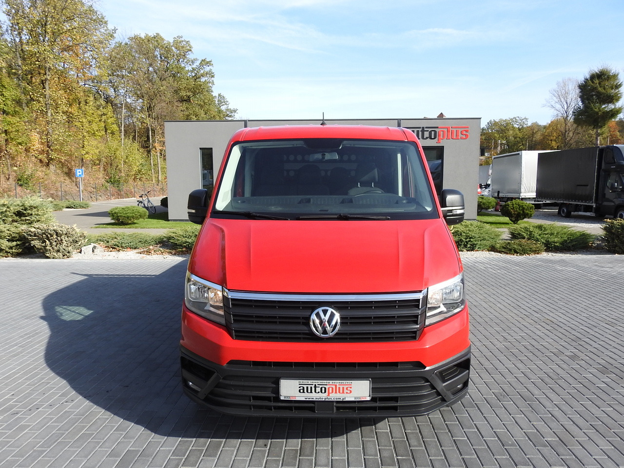 VOLKSWAGEN CRAFTER STAKE BODY DOUBLE CABIN DOKA 7 SEATS AIR CONDITIONING 140HP - Dostavno vozilo z dvojno kabino: slika 5 VOLKSWAGEN CRAFTER STAKE BODY DOUBLE CABIN DOKA 7 SEATS AIR CONDITIONING 140HP - Dostavno vozilo z dvojno kabino: slika 5