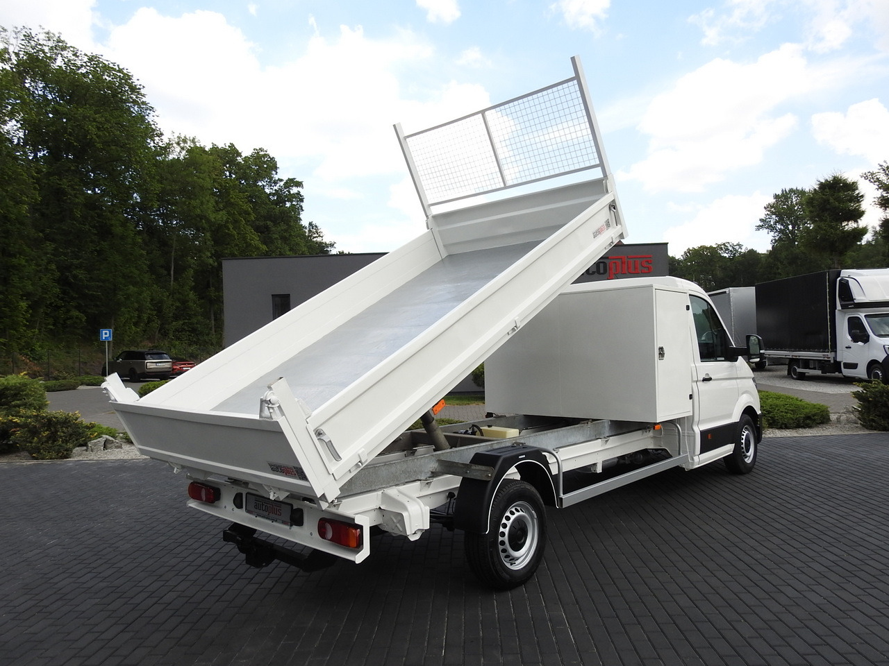 VOLKSWAGEN CRAFTER TIPPER CRUISE CONTROL 100HP - Dostavno vozilo prekucnik: slika 3 VOLKSWAGEN CRAFTER TIPPER CRUISE CONTROL 100HP - Dostavno vozilo prekucnik: slika 3