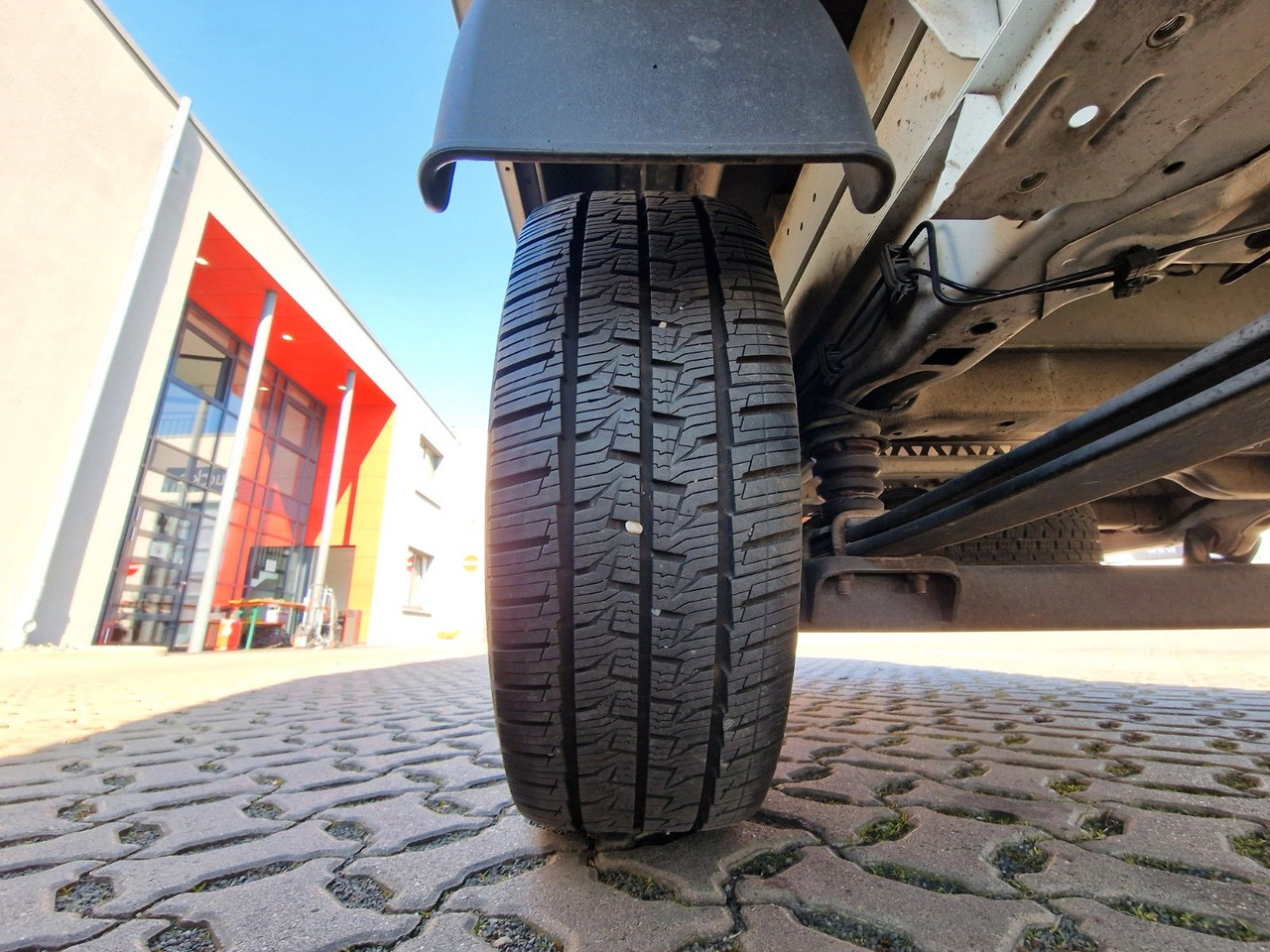 Dostavno vozilo z zabojnikom Citroën Jumper / Ladebordwand / 3 Sitzen / Klimaanlage: slika 30