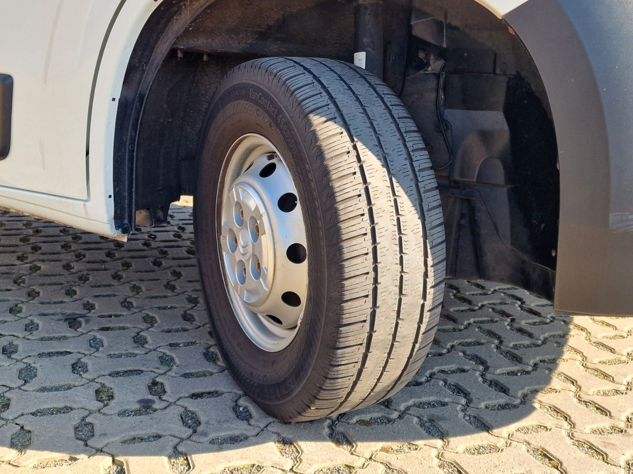 Dostavno vozilo z zabojnikom Citroën Jumper / Ladebordwand / 3 Sitzen / Klimaanlage: slika 28