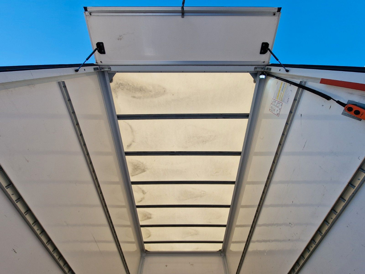 Dostavno vozilo z zabojnikom Citroën Jumper / Ladebordwand / 3 Sitzen / Klimaanlage: slika 11