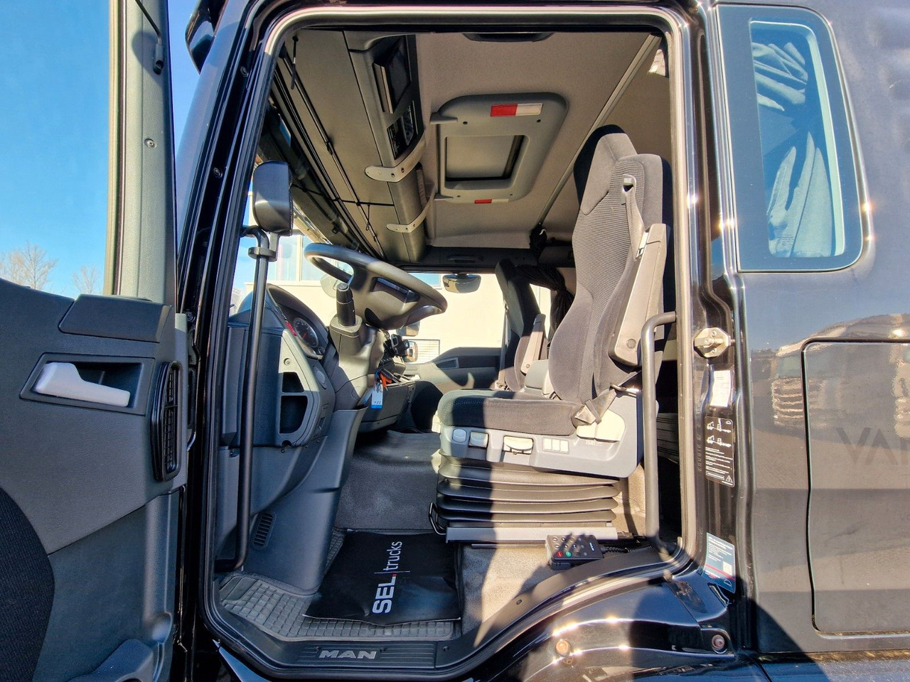 Tovornjak avtotransporter MAN TGL 8.220 4X2 BL / Xenon / Alu-Felgen: slika 19