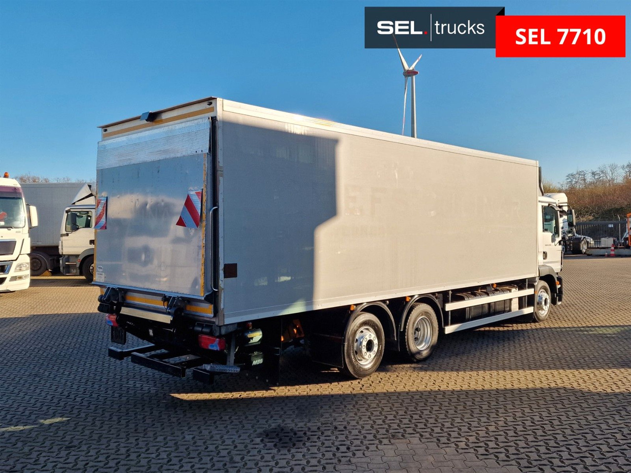 MAN TGM 22.290 6X2-4 LL / Ladebordwand / Thermo King - Tovornjak hladilnik: slika 5 MAN TGM 22.290 6X2-4 LL / Ladebordwand / Thermo King - Tovornjak hladilnik: slika 5