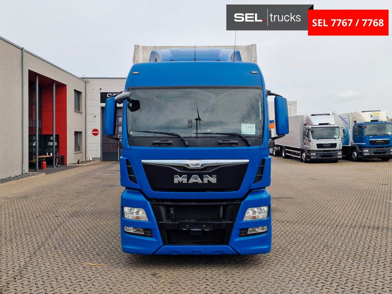 MAN TGX 18.440 4X2 LL-U /Intarder/Hubdach/Durchlade - Tovornjak s ponjavo: slika 2 MAN TGX 18.440 4X2 LL-U /Intarder/Hubdach/Durchlade - Tovornjak s ponjavo: slika 2