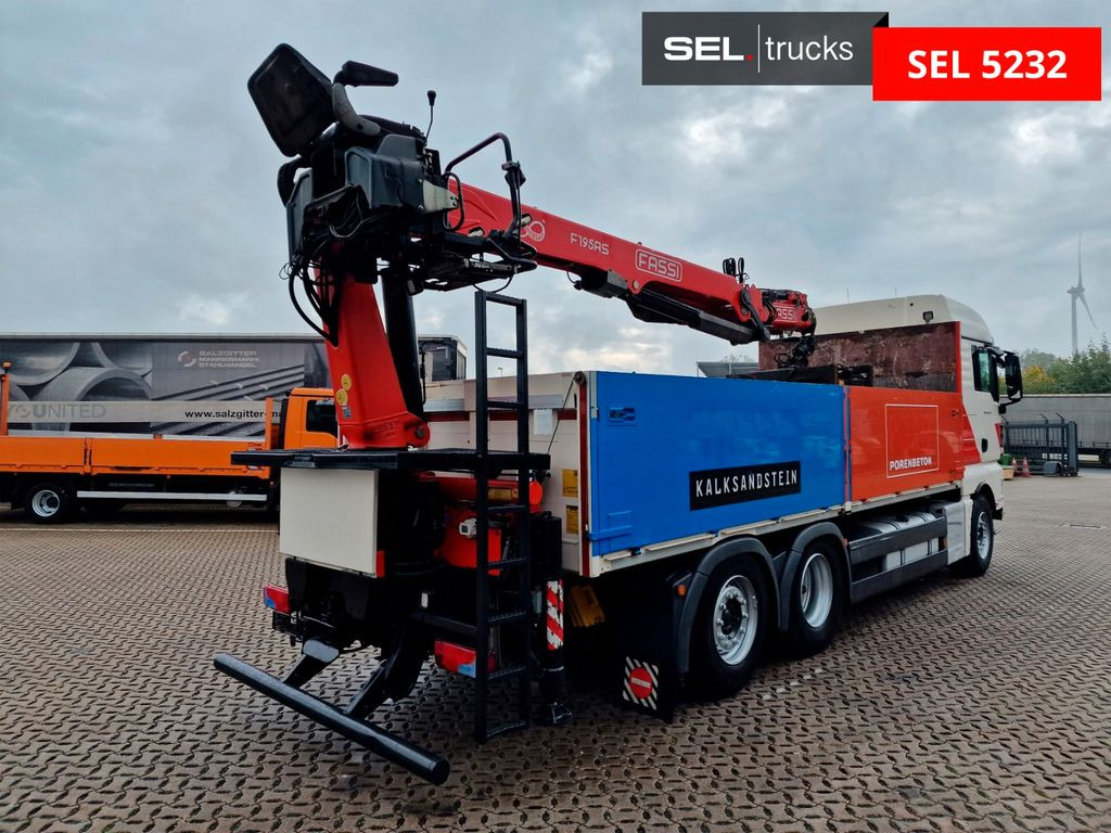 MAN TGX 26.440 / Intarder / Fassi / Lenkachse MAN TGX 26.440 / Intarder / Fassi / Lenkachse - Tovornjak z dvigalom: slika 5 MAN TGX 26.440 / Intarder / Fassi / Lenkachse MAN TGX 26.440 / Intarder / Fassi / Lenkachse - Tovornjak z dvigalom: slika 5
