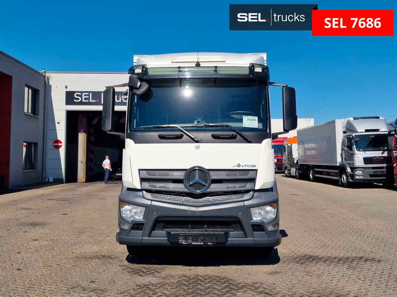 Mercedes-Benz Antos 2543 / Ladebordwand / Lenkachse /Liftachse - Tovornjak za prevoz pijač: slika 2 Mercedes-Benz Antos 2543 / Ladebordwand / Lenkachse /Liftachse - Tovornjak za prevoz pijač: slika 2