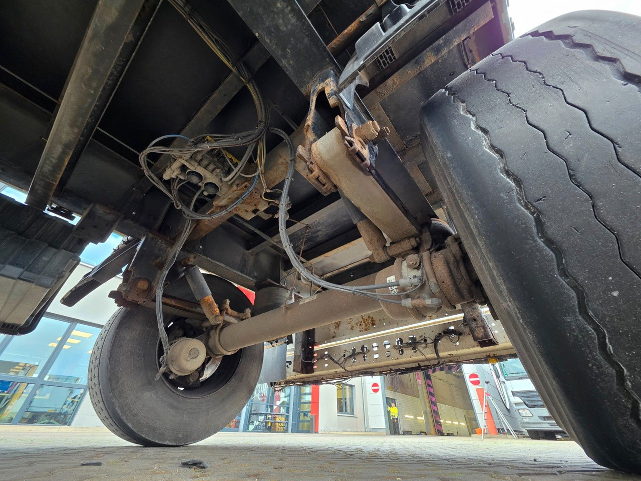 Plato/ Tovorna prikolica Schmitz Cargobull Gotha APR 18 / Baustoff: slika 22