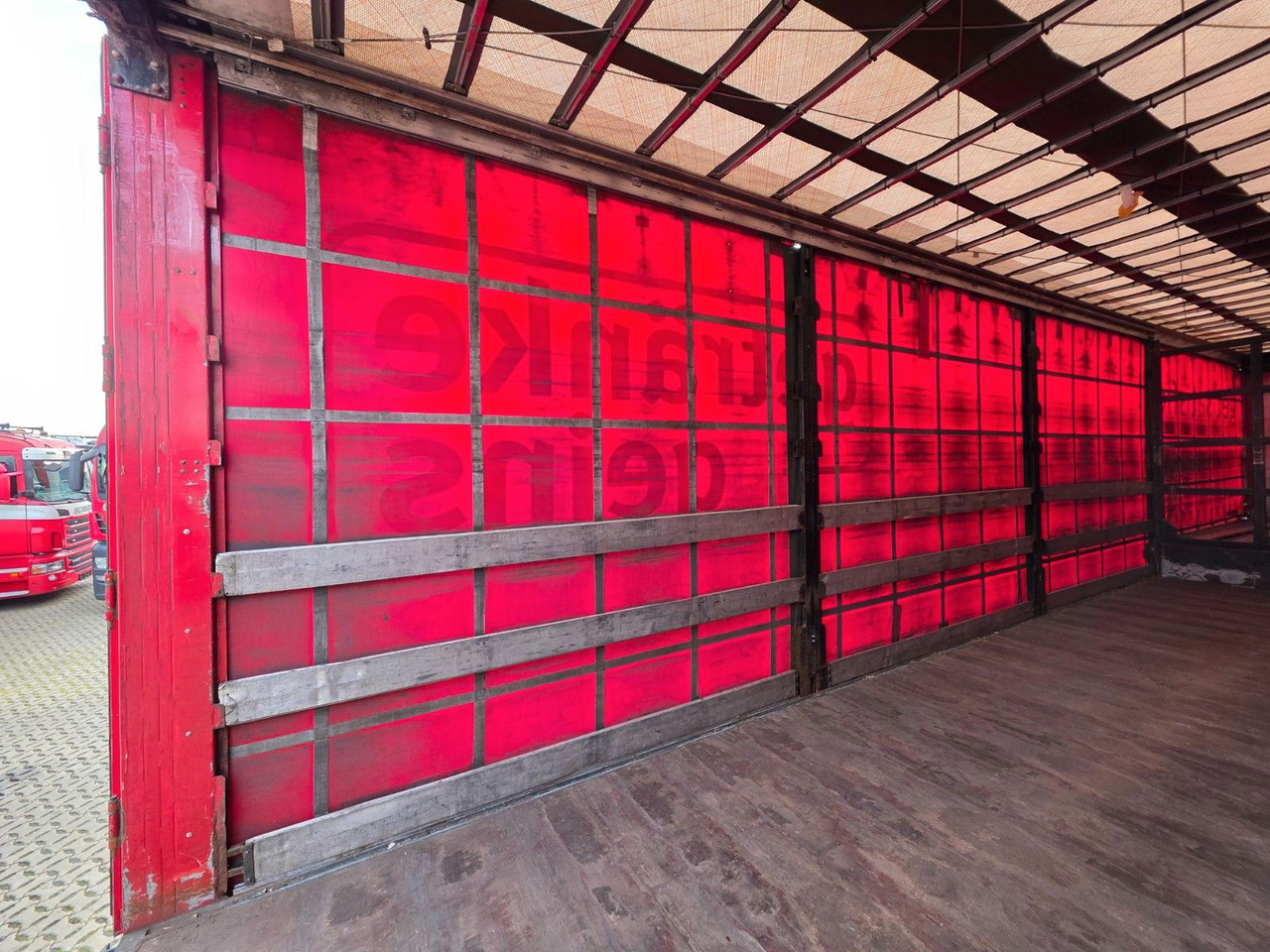 Polprikolica za prevoz pijač Schwarzmüller SJ / Liftachse / Schwanenhals: slika 13