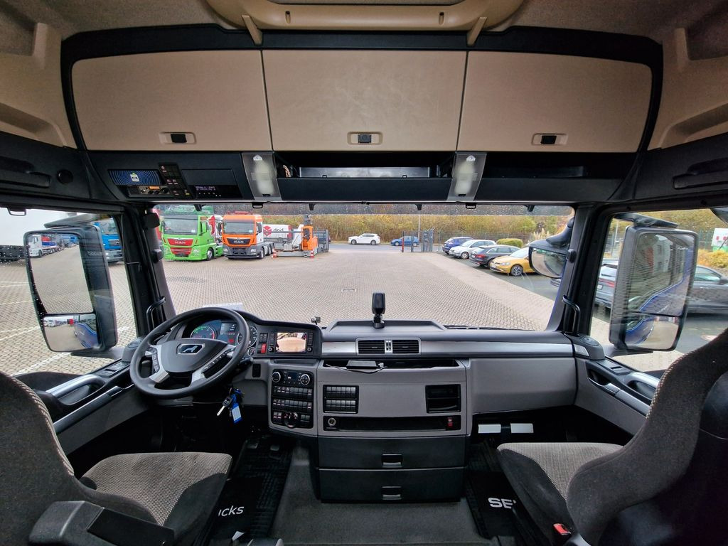Vlačilec MAN TGX 18.460 4X2 BLS  / Retarder / Standklima: slika 20