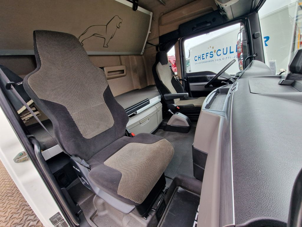 Vlačilec MAN TGX 18.460 4X2 LLS-U / Retarder / Standklimaanla: slika 19