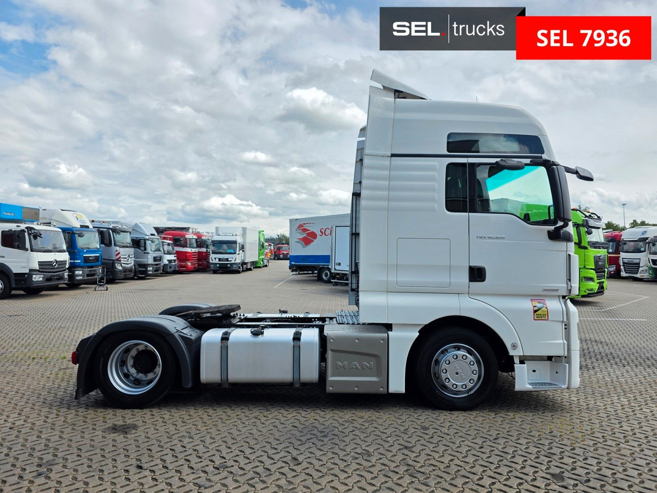 MAN TGX 18.500 4X2 LLS-U / Retarder / ADR AT - Vlačilec: slika 4 MAN TGX 18.500 4X2 LLS-U / Retarder / ADR AT - Vlačilec: slika 4