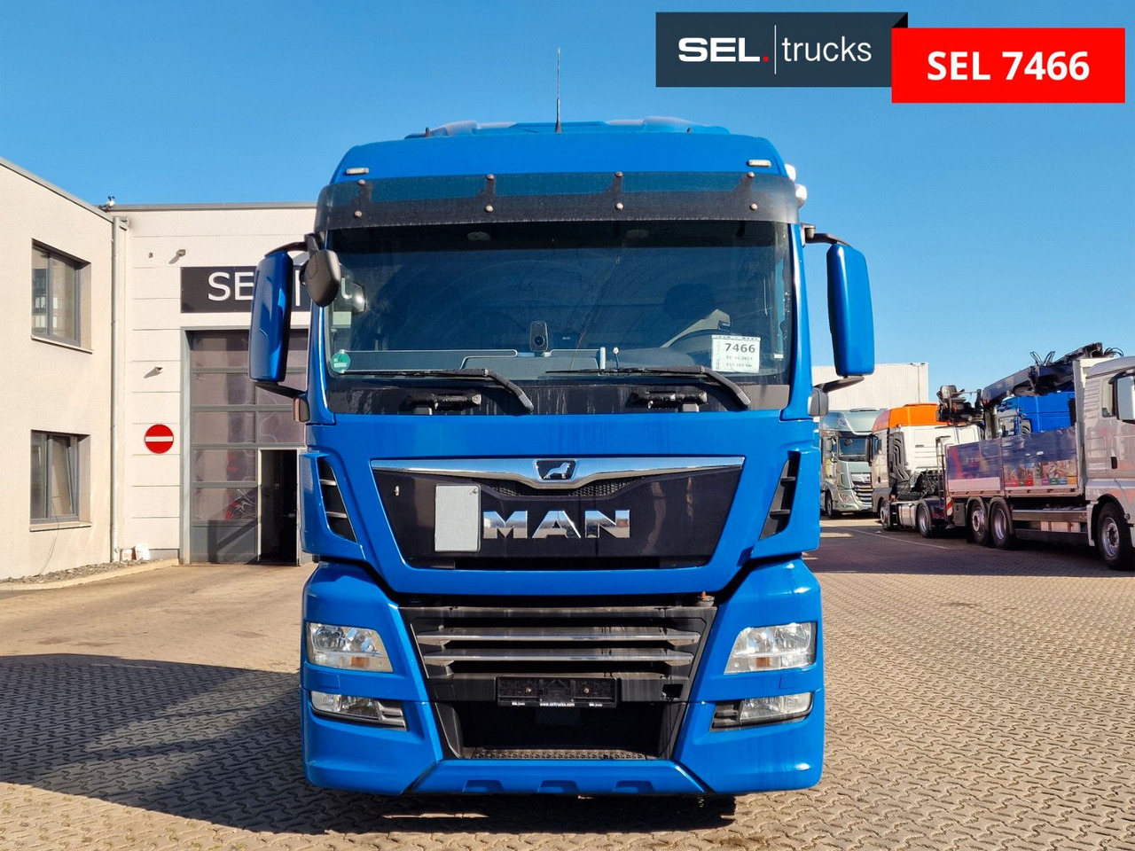 MAN TGX 18.500 4X2 LLS-U / Standklima / Xenon / Navi - Vlačilec: slika 2 MAN TGX 18.500 4X2 LLS-U / Standklima / Xenon / Navi - Vlačilec: slika 2