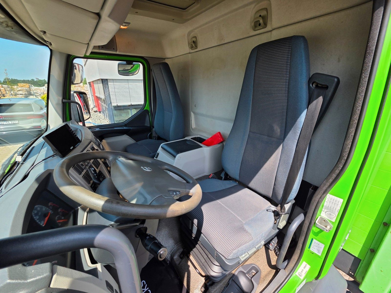 Tovornjak s ponjavo Volvo FL 240: slika 17 Tovornjak s ponjavo Volvo FL 240: slika 17