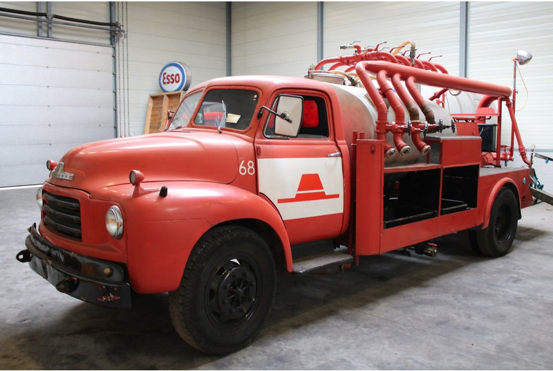 Bedford 1958 - Gasilsko vozilo: slika 1 Bedford 1958 - Gasilsko vozilo: slika 1