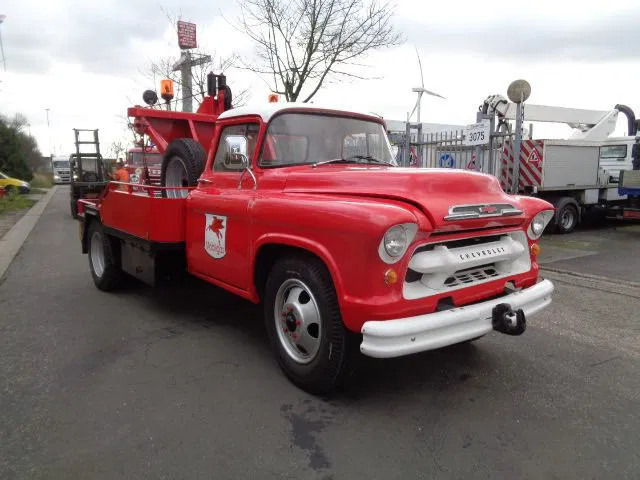 Chevrolet 4 TONNER - Vlečno vozilo: slika 2 Chevrolet 4 TONNER - Vlečno vozilo: slika 2