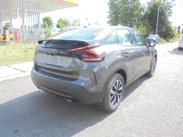 Citroën C4 1.2 TURBO NEW TAX FREE - Kombilimuzina: slika 5 Citroën C4 1.2 TURBO NEW TAX FREE - Kombilimuzina: slika 5