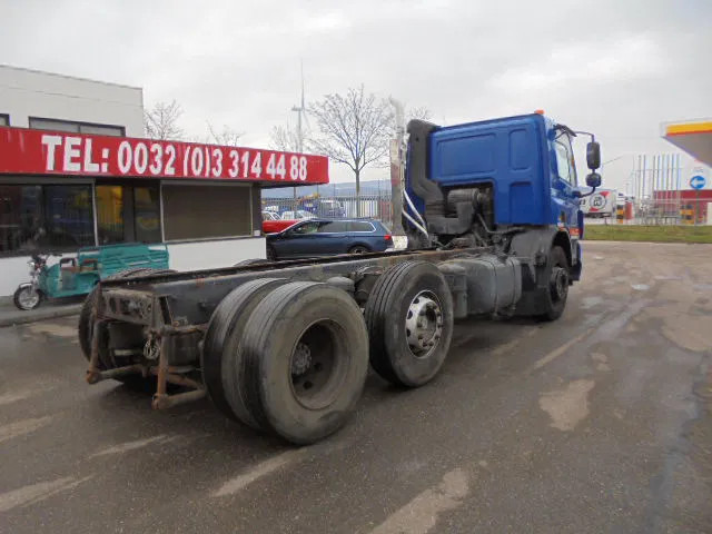 DAF CF 75.250 6X2 - Tovornjak-šasija: slika 4 DAF CF 75.250 6X2 - Tovornjak-šasija: slika 4