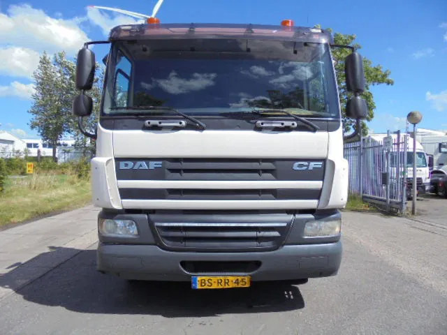 DAF CF 75.250 FAG 250 6X2 - Tovornjak zabojnik: slika 2 DAF CF 75.250 FAG 250 6X2 - Tovornjak zabojnik: slika 2