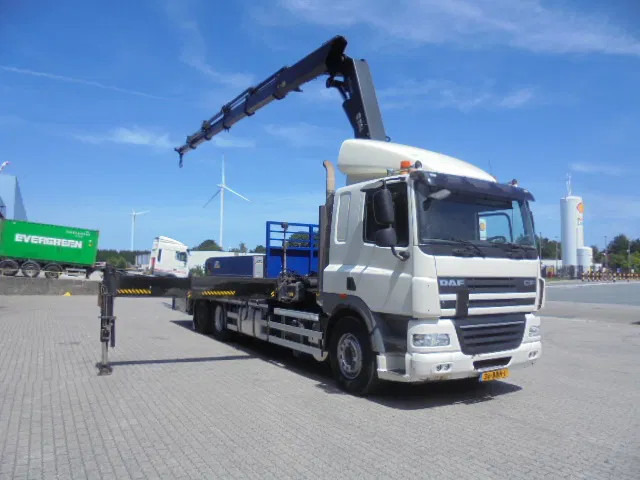 DAF CF 85 360 6X2 HIAB 477/5 NL TRUCK - Tovornjak s kesonom, Tovornjak z dvigalom: slika 3 DAF CF 85 360 6X2 HIAB 477/5 NL TRUCK - Tovornjak s kesonom, Tovornjak z dvigalom: slika 3