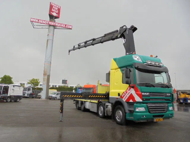 DAF FAD 85-460 8X4 - Tovornjak z dvigalom: slika 2 DAF FAD 85-460 8X4 - Tovornjak z dvigalom: slika 2