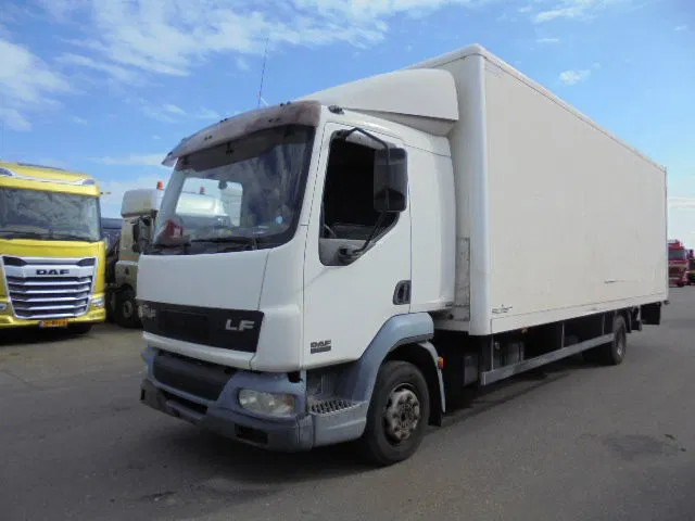 DAF LF 220 - Tovornjak zabojnik: slika 1 DAF LF 220 - Tovornjak zabojnik: slika 1